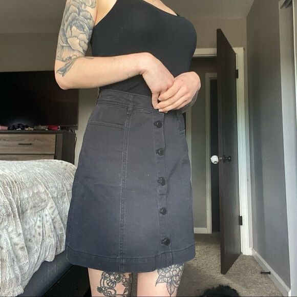 Black Button Down Skirt (2) Divided - Picture 2 of 7